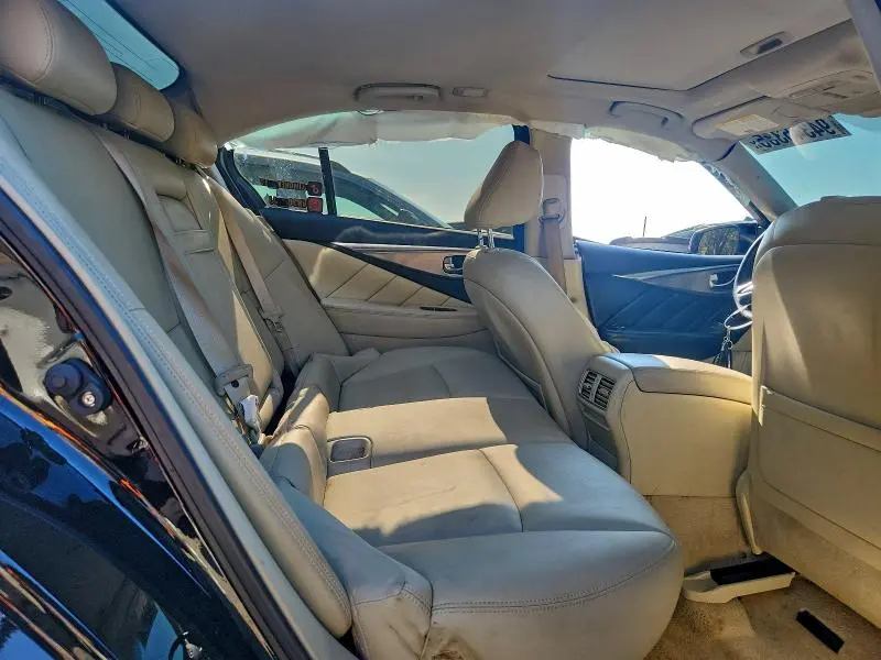 2016 INFINITI Q50 PREMIUM  