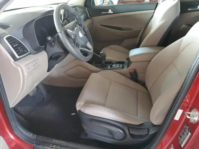 2021 HYUNDAI TUCSON SE  