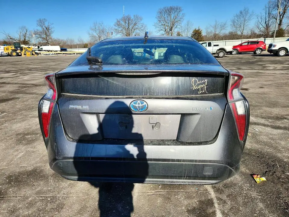 2016 TOYOTA PRIUS   