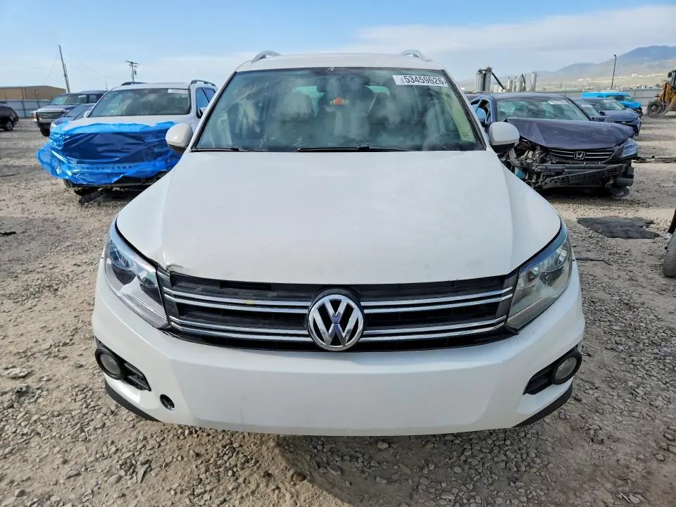 2013 VOLKSWAGEN TIGUAN S  