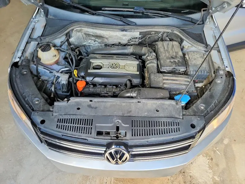 2016 VOLKSWAGEN TIGUAN S  