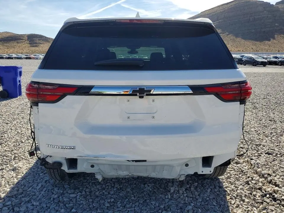 2023 CHEVROLET TRAVERSE LS  