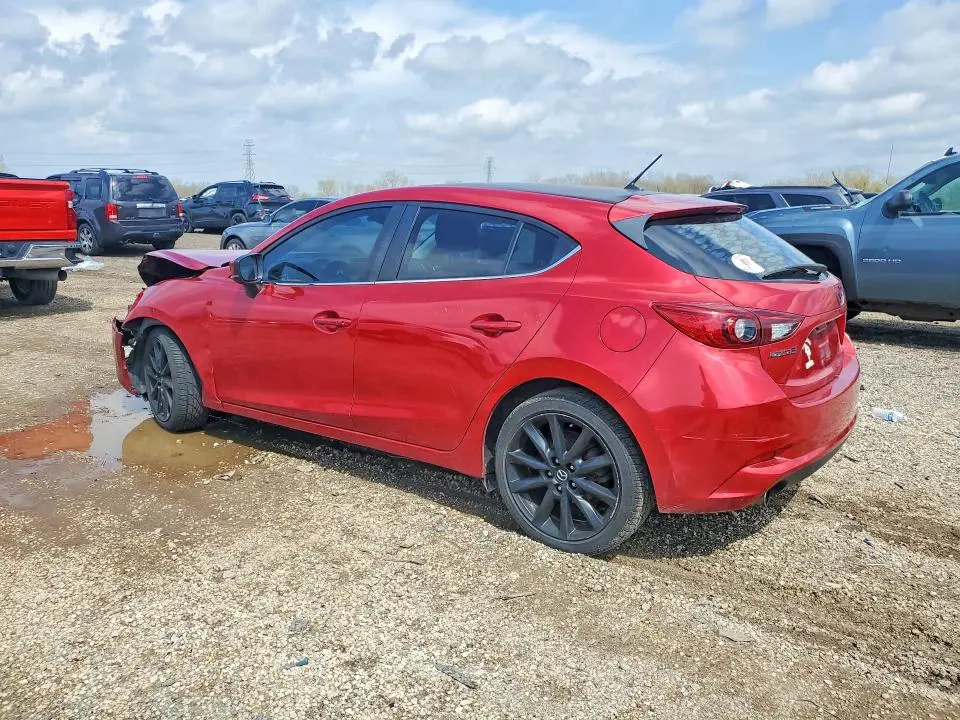 2017 MAZDA 3 TOURING  