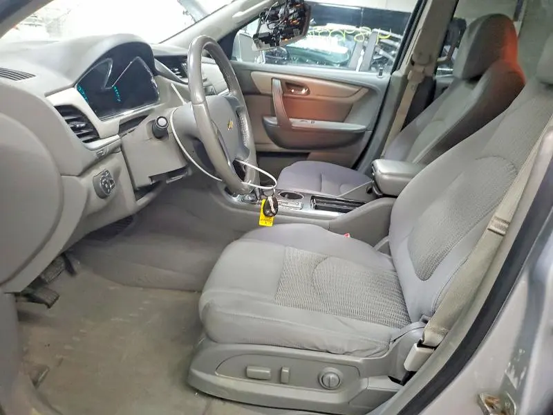 2016 CHEVROLET TRAVERSE LT  