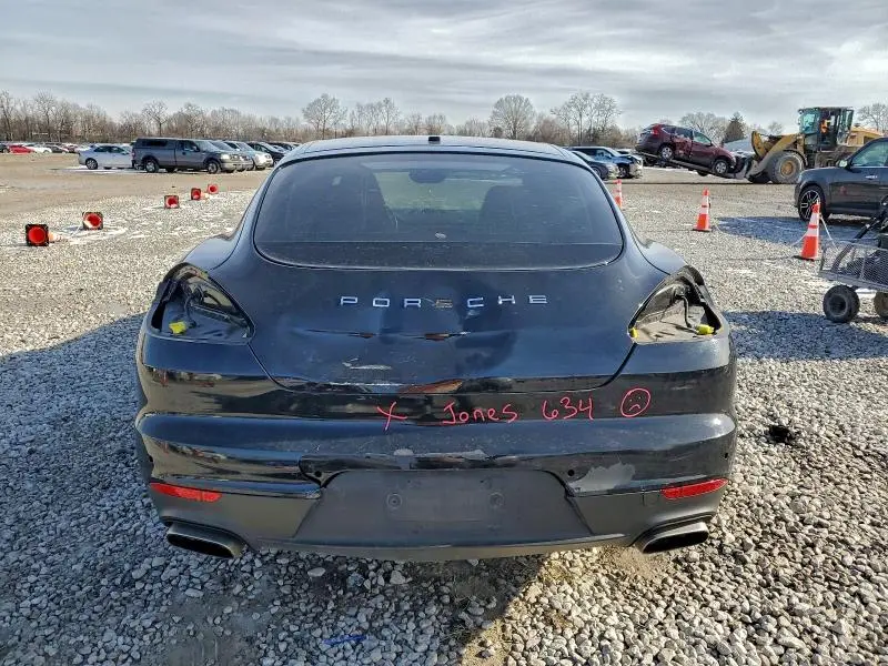 2016 PORSCHE PANAMERA 2  