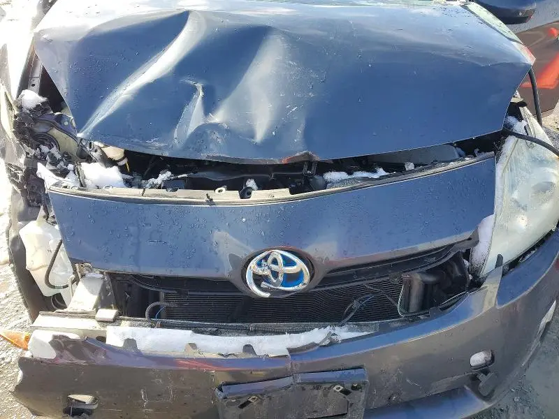 2011 TOYOTA PRIUS TWO  