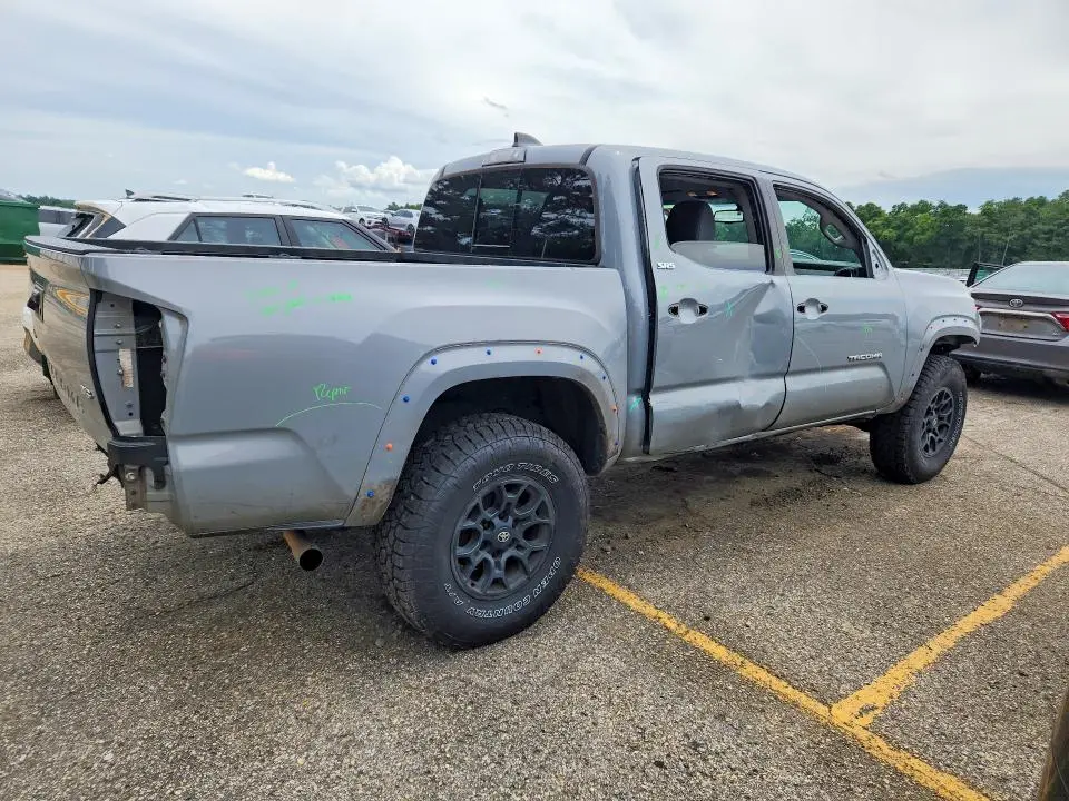 2021 TOYOTA TACOMA SR5 V6  