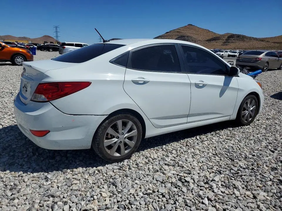2014 HYUNDAI ACCENT GLS  