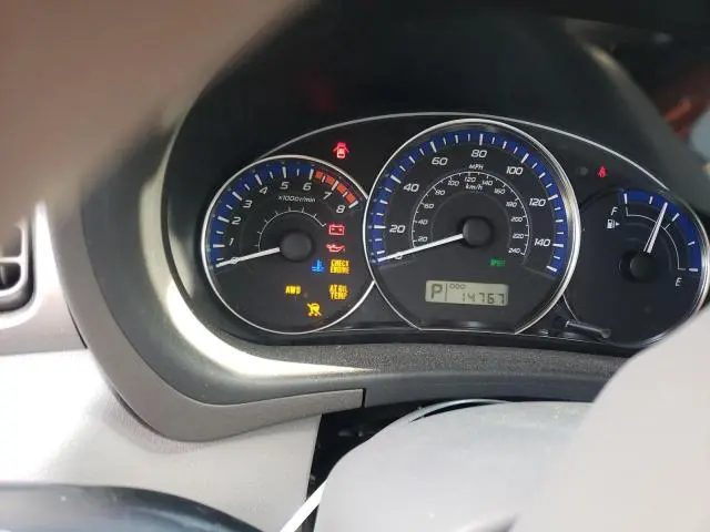 2010 SUBARU FORESTER XS  