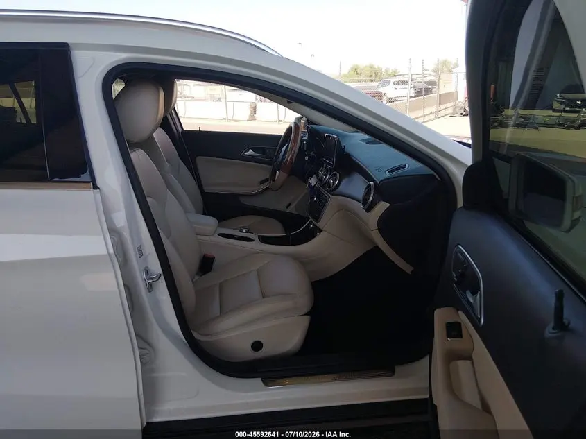 2015 MERCEDES-BENZ GLA 250 4MATIC