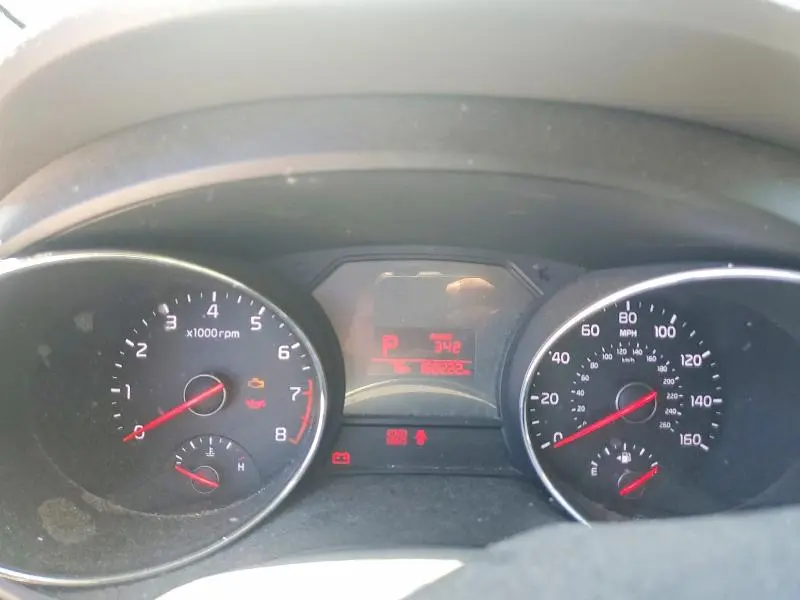 2016 KIA SEDONA LX  
