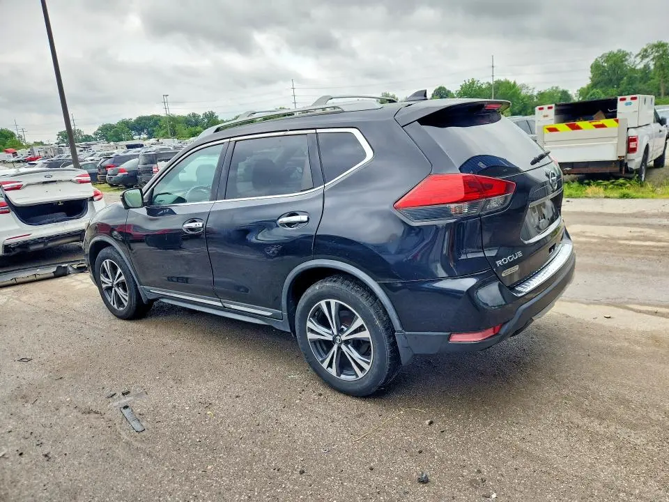 2017 NISSAN ROGUE SL  