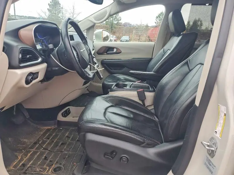 2017 CHRYSLER PACIFICA TOURING L PLUS  