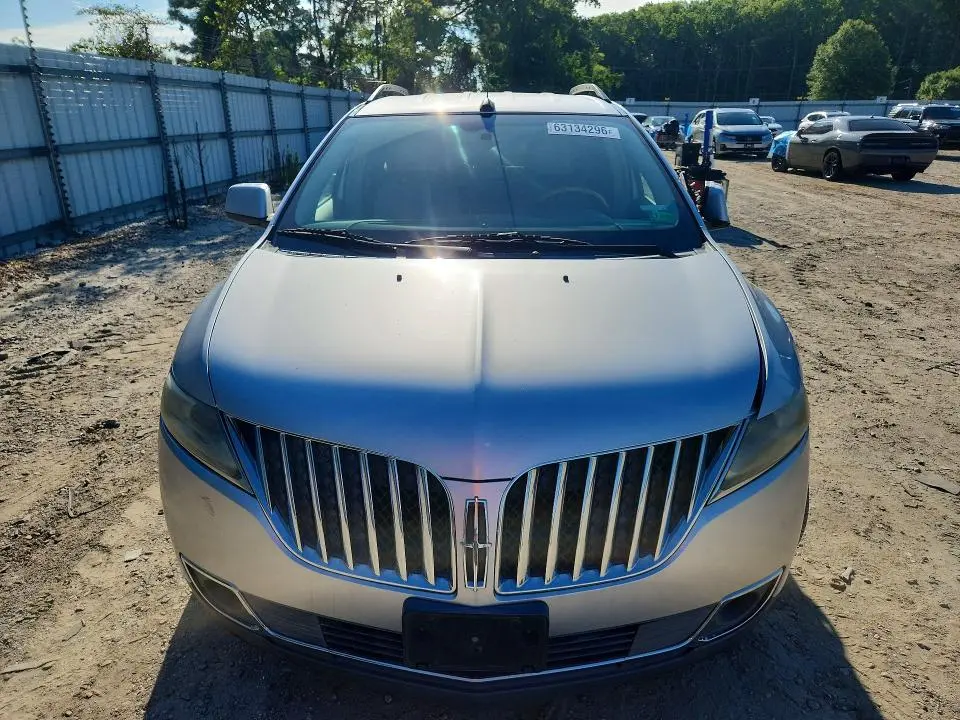 2011 LINCOLN MKX   