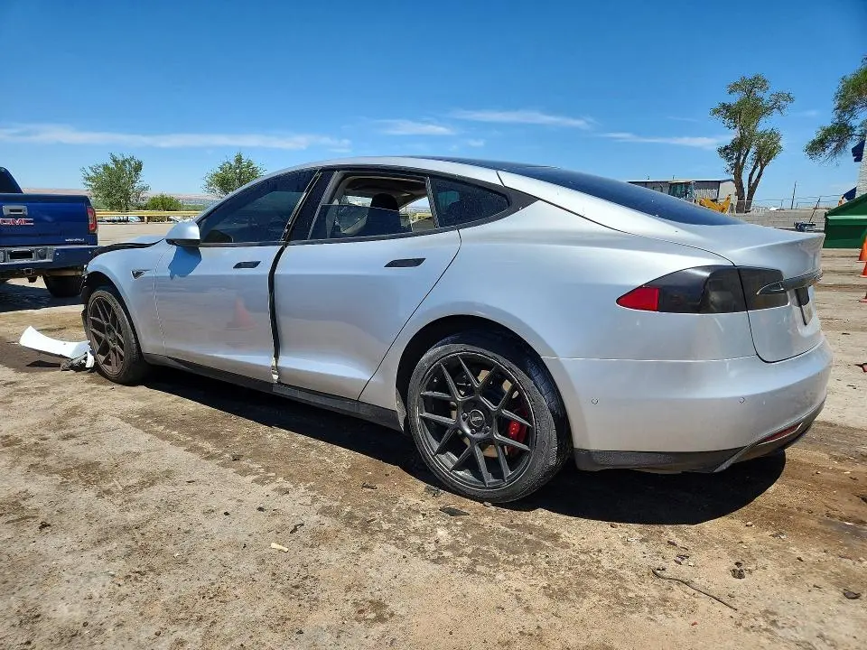 2015 TESLA MODEL S 85D  