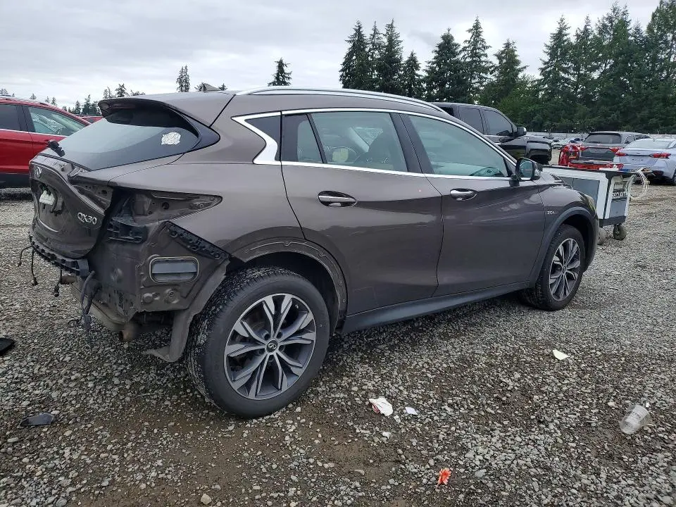 2017 INFINITI QX30 PREMIUM  
