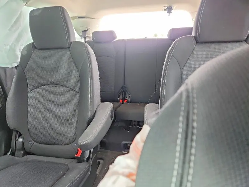 2014 CHEVROLET TRAVERSE LT  