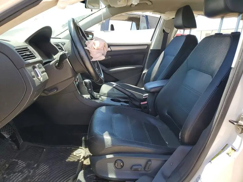 2014 VOLKSWAGEN PASSAT S  