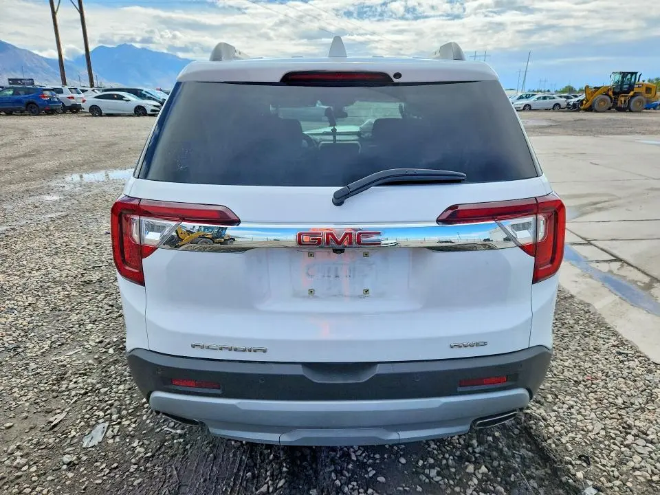 2021 GMC ACADIA SLE  