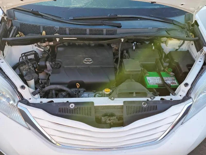 2016 TOYOTA SIENNA LE 8-PASSENGER  