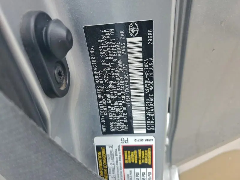 2015 TOYOTA CAMRY LE  