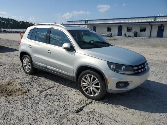 2014 VOLKSWAGEN TIGUAN S  