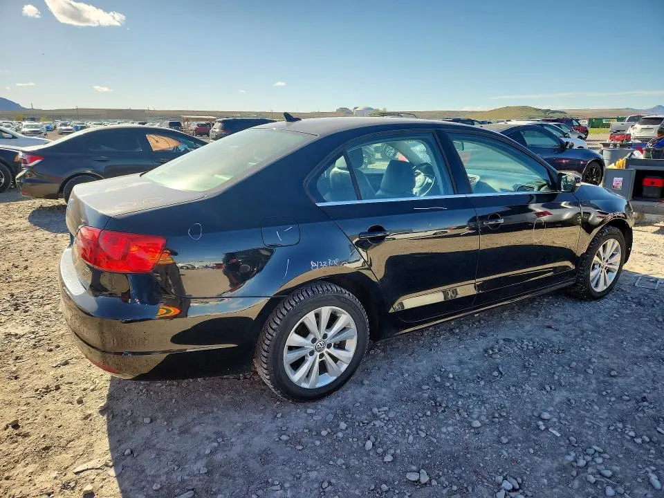 2014 VOLKSWAGEN JETTA SE  
