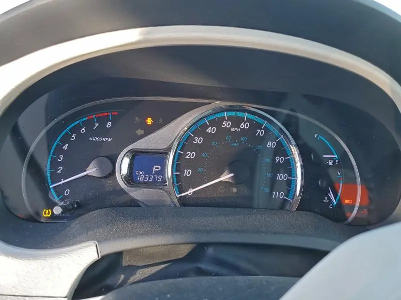 2011 TOYOTA SIENNA XLE  