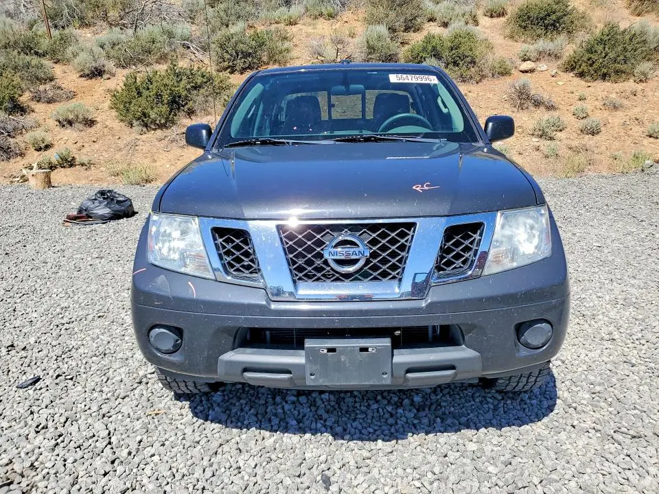 2015 NISSAN FRONTIER SV  