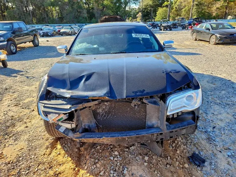 2017 CHRYSLER 300C   
