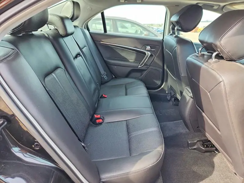 2011 LINCOLN MKZ   