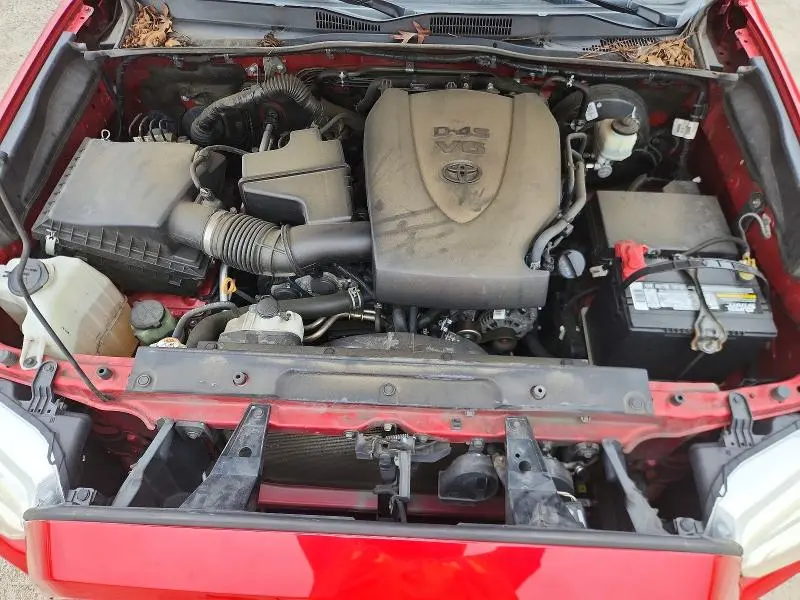 2020 TOYOTA TACOMA SR5 V6  