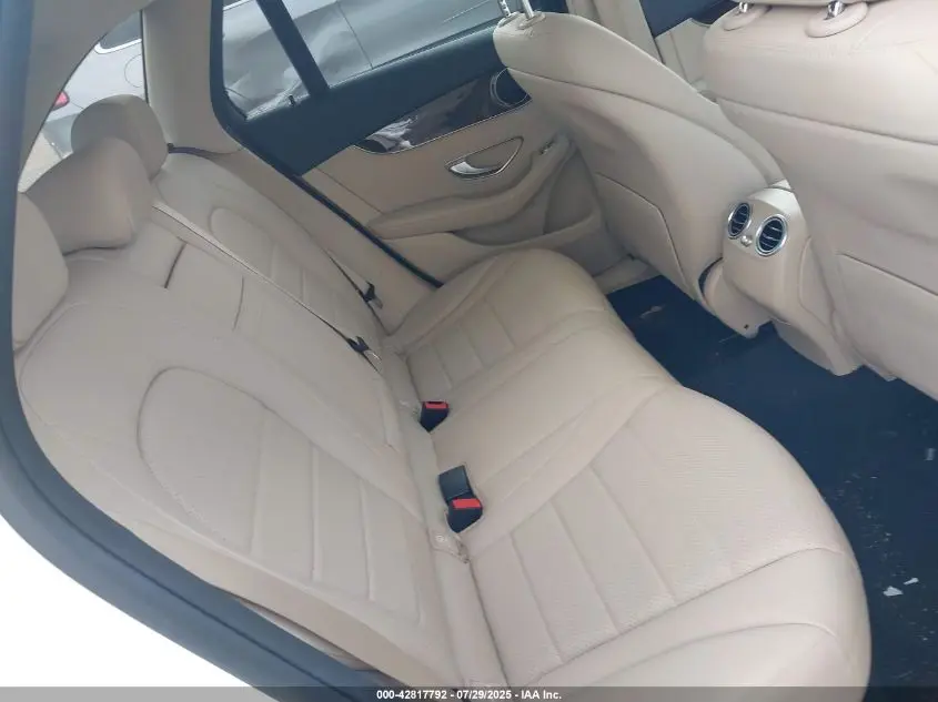 2019 MERCEDES-BENZ GLC 300 4MATIC