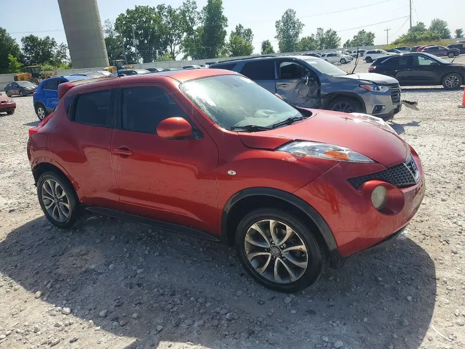 2011 NISSAN JUKE S  