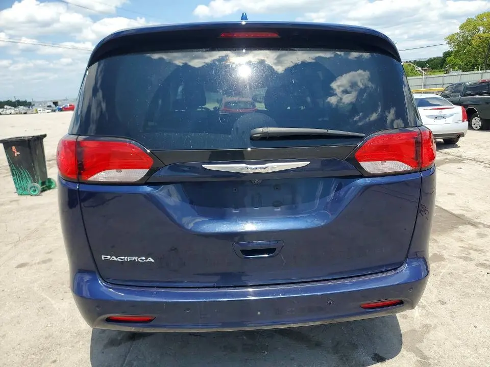 2019 CHRYSLER PACIFICA TOURING  