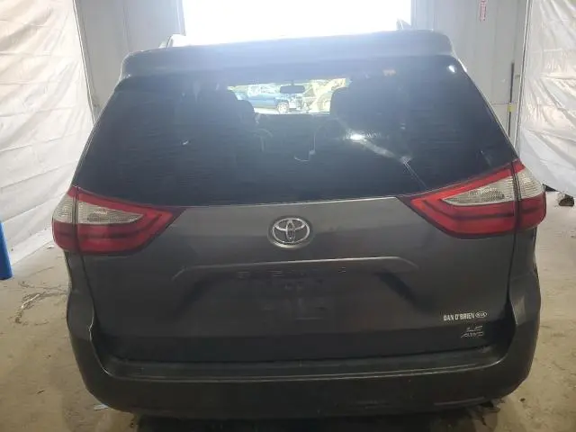 2017 TOYOTA SIENNA LE