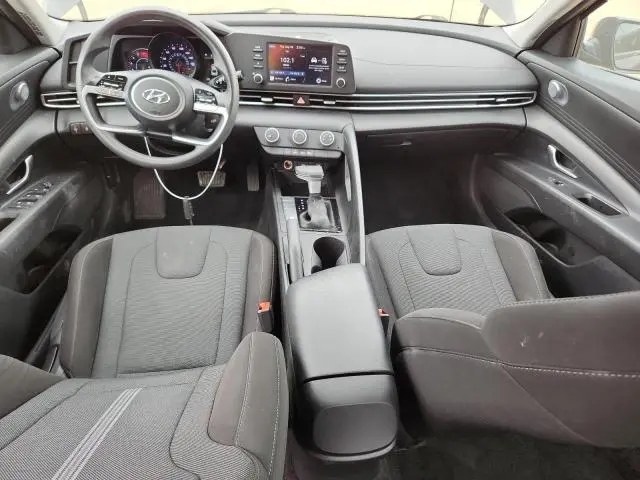 2023 HYUNDAI ELANTRA SE