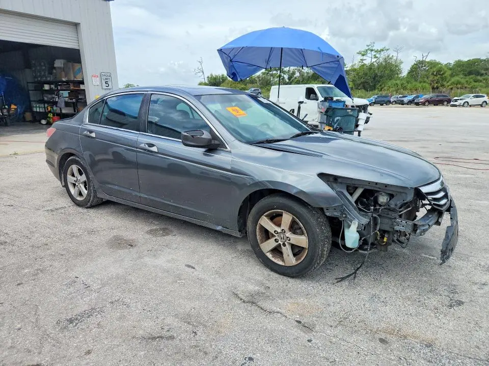 2011 HONDA ACCORD EXL  