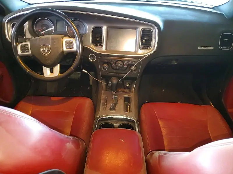 2011 DODGE CHARGER R  