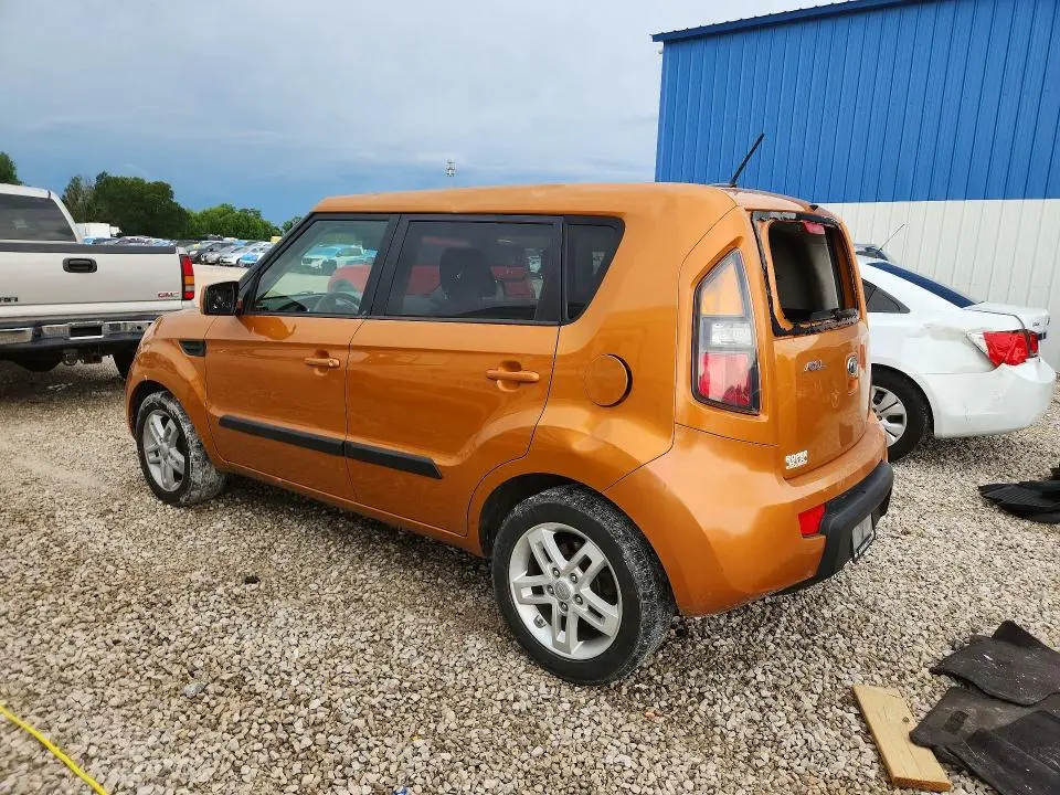 2011 KIA SOUL +  