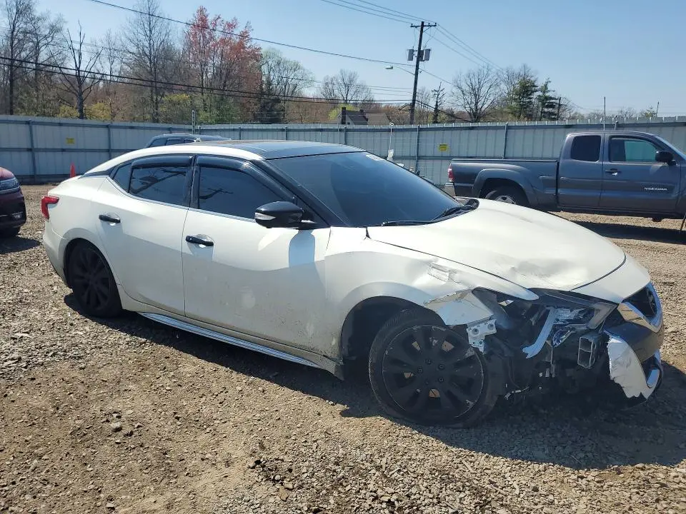 2017 NISSAN MAXIMA PLATINUM  