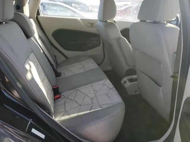 2013 FORD FIESTA SE  