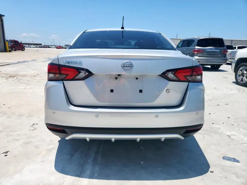 2024 NISSAN VERSA S  