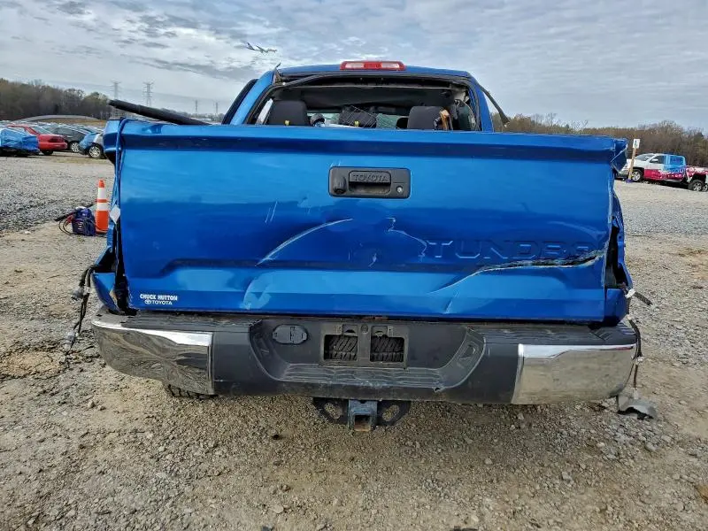 2018 TOYOTA TUNDRA CREWMAX SR5  