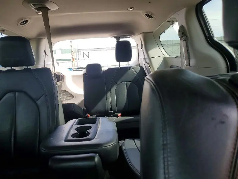 2017 CHRYSLER PACIFICA TOURING L PLUS  