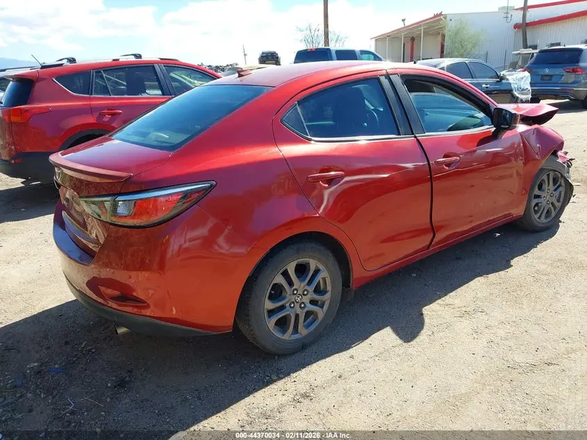 2019 TOYOTA YARIS LE