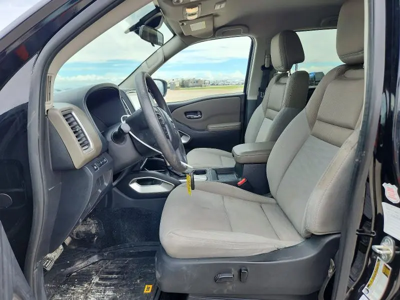 2022 NISSAN FRONTIER SV  