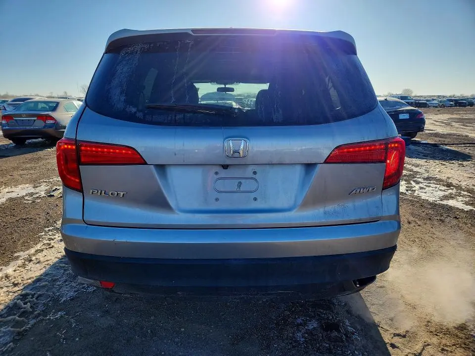 2016 HONDA PILOT EX  