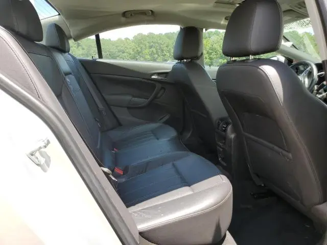 2011 BUICK REGAL CXL  
