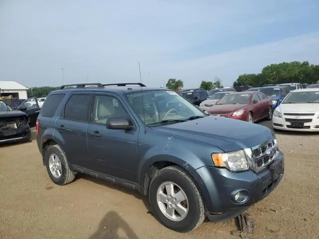2011 FORD ESCAPE XLT  